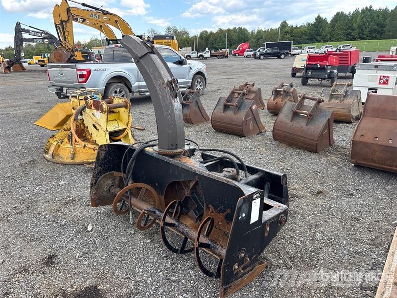 Renegade 6 ft 2 in 1 Way Hydraulic Snow Blower - F Snøfresere