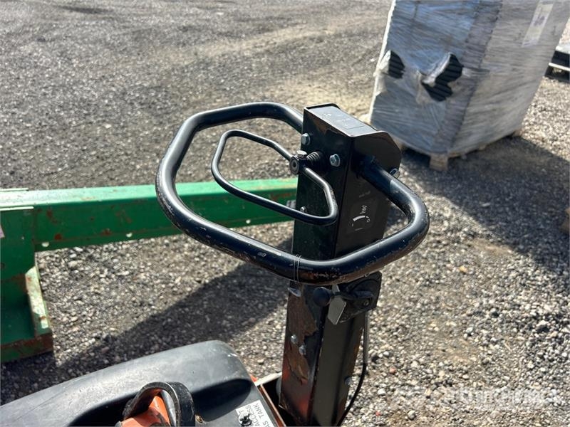 Rentquip RP204 Reversible Vibratory Plate Compacto Vibrator compactors