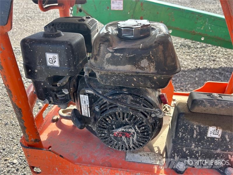  Rentquip RP204 Reversible Vibratory Plate Compacto Vibrator compactors