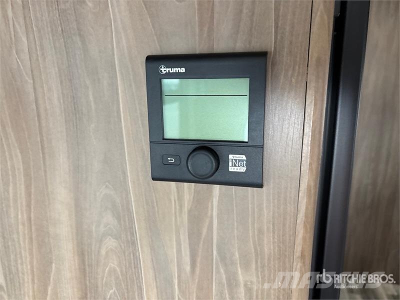 REV Dynamax 24RB Motor Home Avtodomi in počitniške prikolice