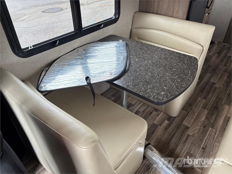REV Dynamax 24RB Motor Home Avtodomi in počitniške prikolice