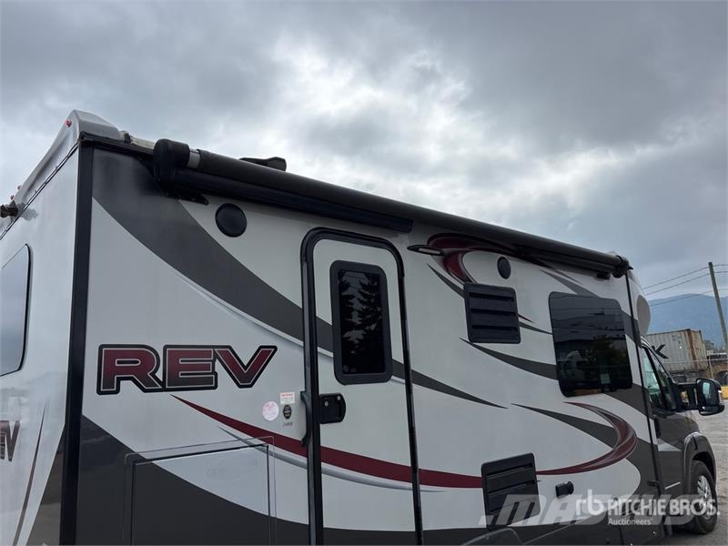 REV Dynamax 24RB Motor Home Avtodomi in počitniške prikolice