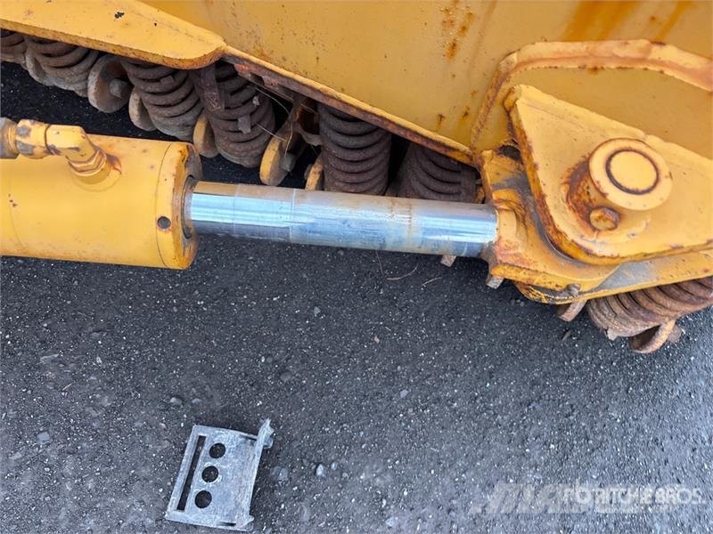 RF 14 ft De Icer Snow Plow Lumesahad