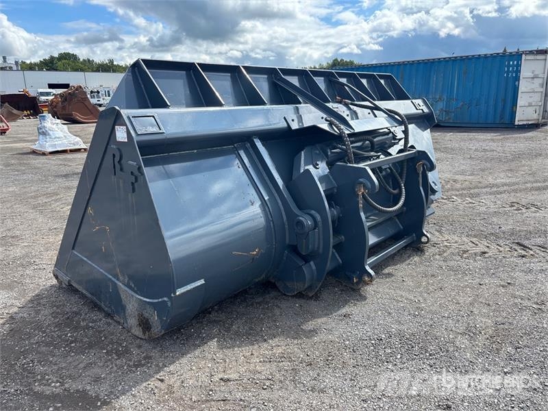 RF 156 in 6 cyd Q/C Side Dump Wheel Loader Bucket Žlice