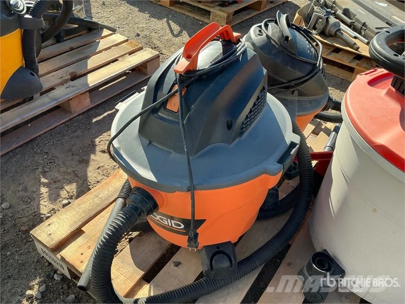  Ridgid of (3) Ridgid Shop Vacuum Cleaner Vákuum takarító gépek