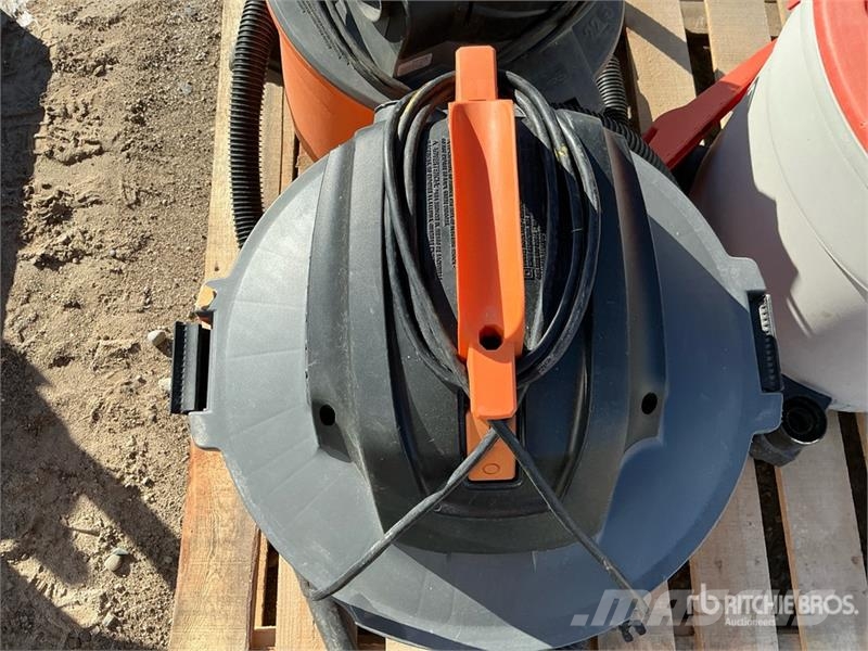  Ridgid of (3) Ridgid Shop Vacuum Cleaner Vákuum takarító gépek