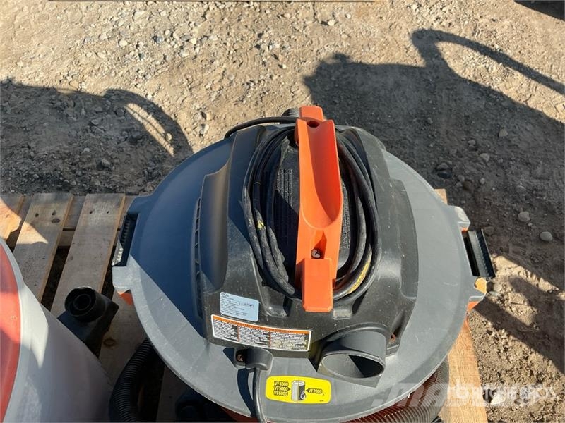  Ridgid of (3) Ridgid Shop Vacuum Cleaner Vákuum takarító gépek