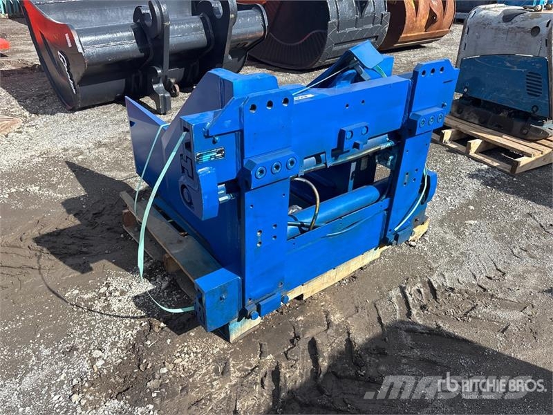 Rightline LBM289-SR-3C Bale Squeeze Attachment Landbrug - Andet