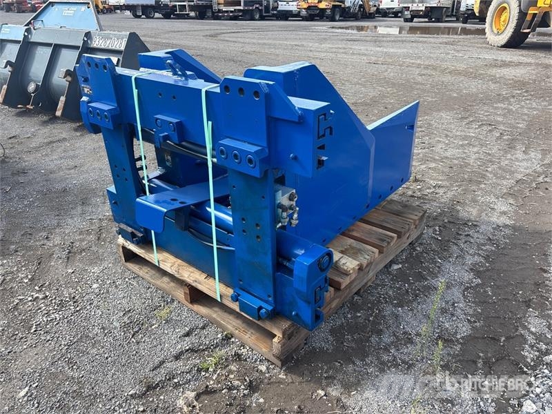 Rightline LBM289-SR-3C Bale Squeeze Attachment Landbrug - Andet