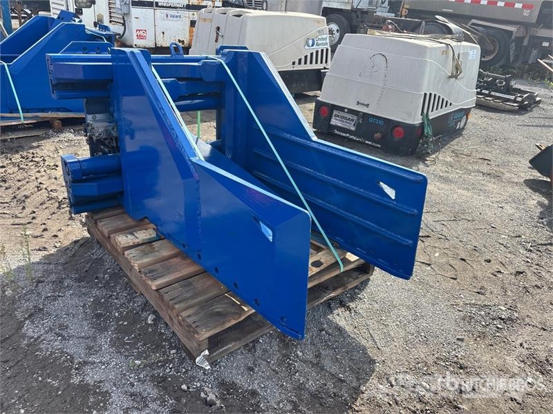 Rightline LBM289-SR-3C Bale Squeeze Attachment Landbrug - Andet