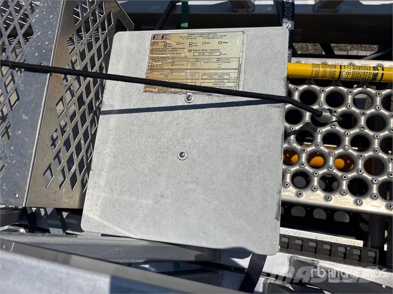 Robert Hydraulique RH38D 31 ft 1 in Telescopic Truck Moun مكونات أخرى