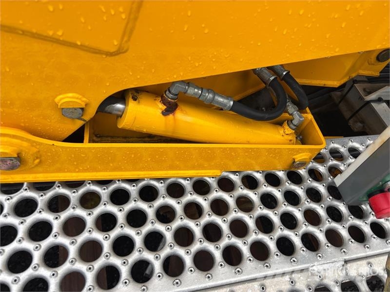 Robert Hydraulique RH38D 31 ft 1 in Telescopic Truck Moun Drugi deli