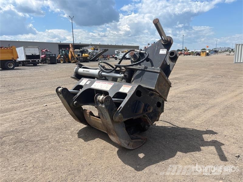 Rotobec 3212ROD 36 in Pole and Pipe Excavator Grapple Grapples