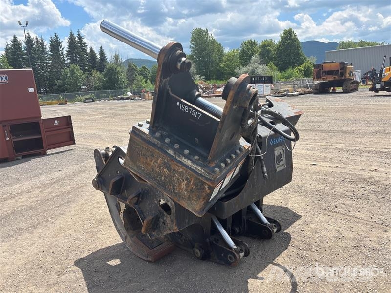 Rotobec 3212ROD 36 in Pole and Pipe Excavator Grapple Grapples