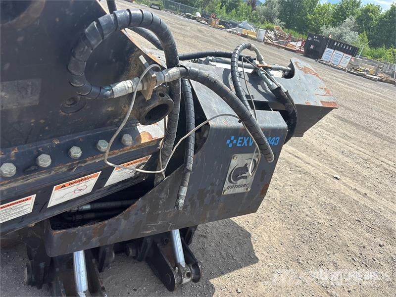 Rotobec 3212ROD 36 in Pole and Pipe Excavator Grapple Grapples