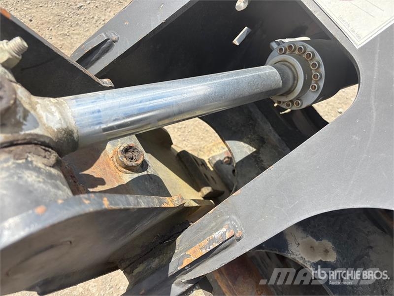 Rotobec 3212ROD 36 in Pole and Pipe Excavator Grapple Grapples