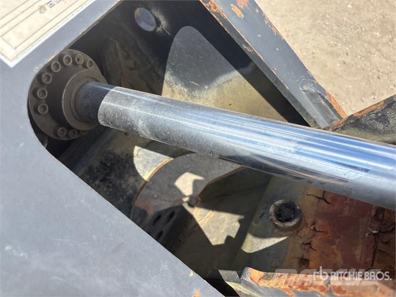 Rotobec 3212ROD 36 in Pole and Pipe Excavator Grapple Grapples
