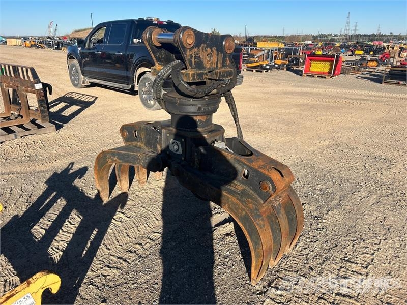 Rotobec 67 in Excavator Grapple Pinze