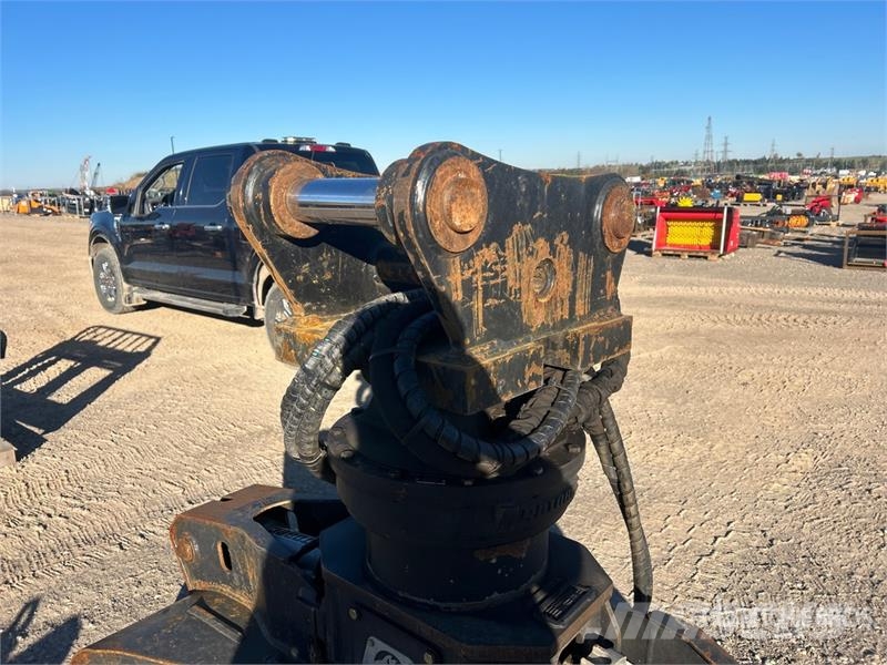 Rotobec 67 in Excavator Grapple Pinze