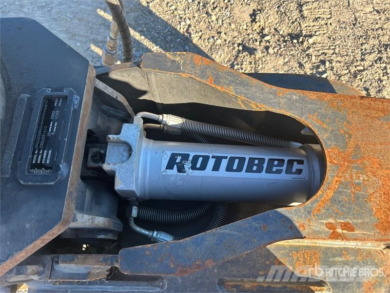 Rotobec 67 in Excavator Grapple Pinze