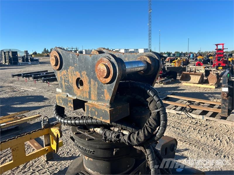 Rotobec 67 in Excavator Grapple Pinze