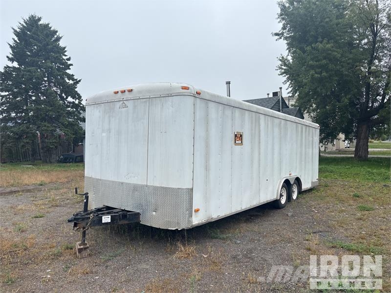 Royal Cargo RCT 8.5x24TA2 T/A 1 Car Enclosed Car Carrier Návěsy na přepravu automobilů