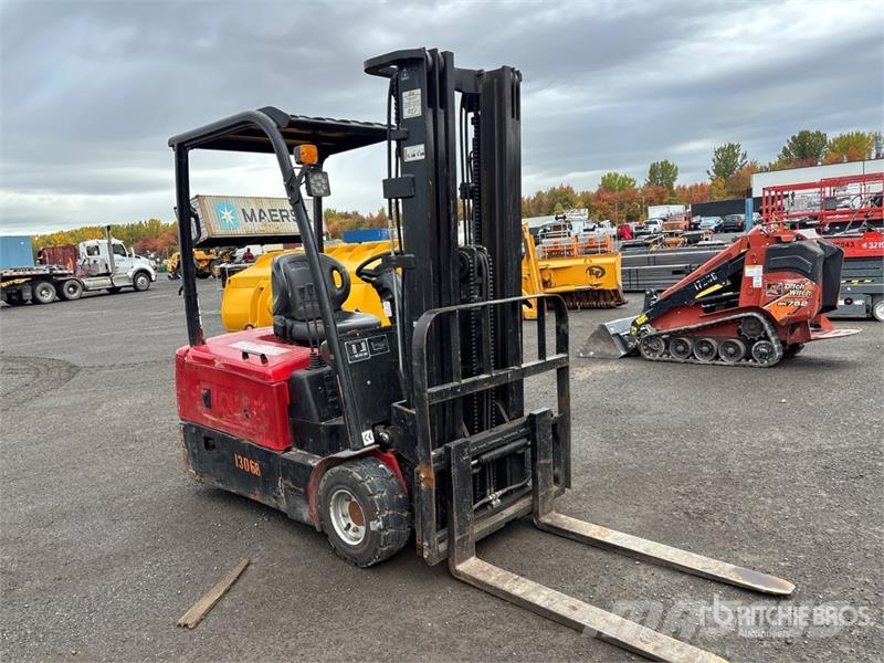 Royal E20E 2000 kg 3-Wheel Electric Forklift Elektritõstukid