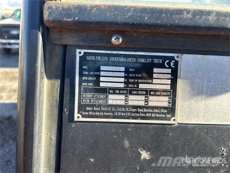 Royal H70B 7000 kg 4x2 Rough Terrain Forklift Vanterenski viljuškar