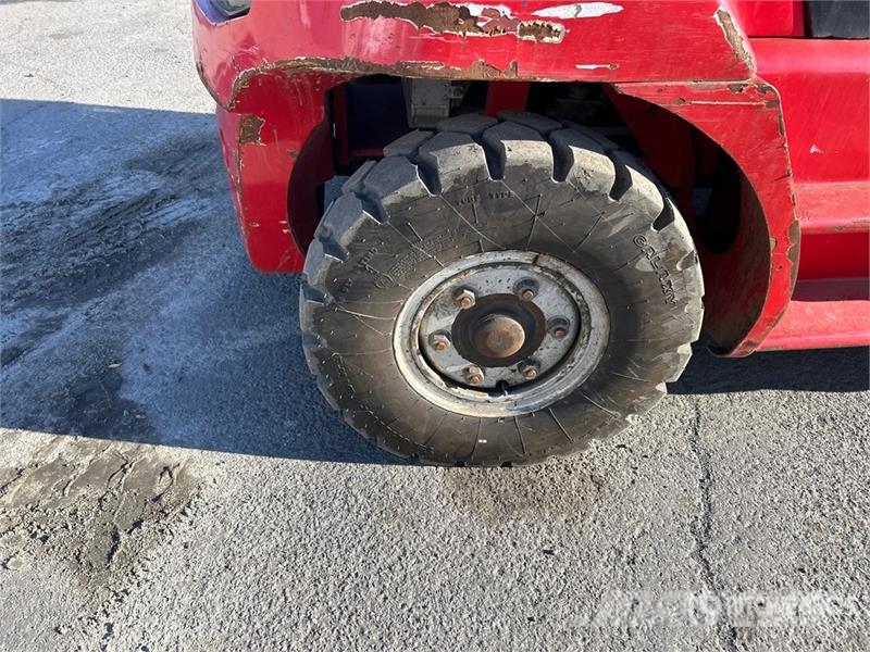 Royal H70B 7000 kg 4x2 Rough Terrain Forklift Vanterenski viljuškar