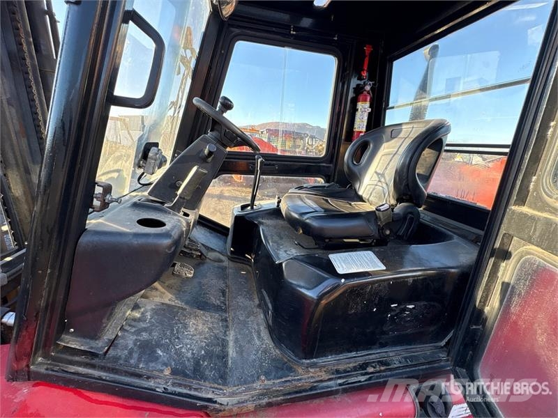 Royal T25EG-4 2500 kg 4x4 Rough Terrain Forklift شاحنات الطرق الوعرة