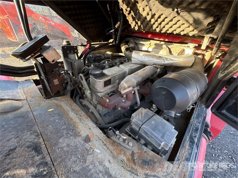 Royal T25EG-4 5291 lb 4x4 Rough Terrain Forklift 험지용 트럭