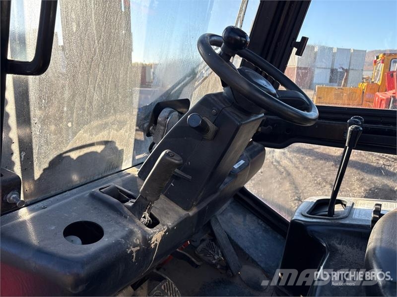 Royal T25EG-4 5291 lb 4x4 Rough Terrain Forklift 험지용 트럭