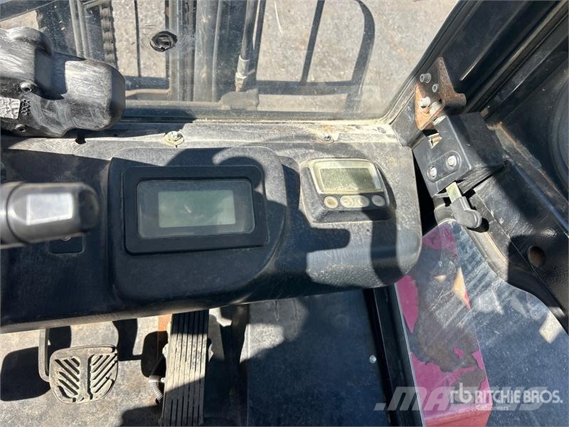 Royal T35EG-4 3500 kg 4x4 Rough Terrain Forklift Φορτηγά ανώμαλου εδάφους