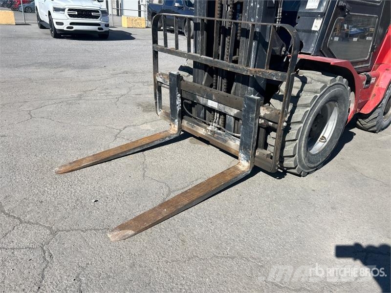 Royal T35EG-4 3500 kg 4x4 Rough Terrain Forklift Φορτηγά ανώμαλου εδάφους