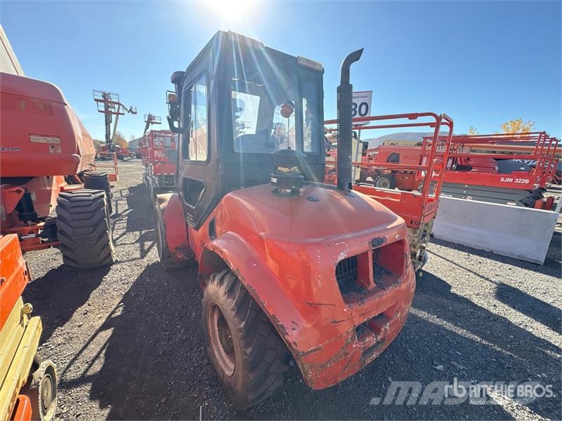 Royal T35Y 3500 kg 4x4 Rough Terrain Forklift (Inoperabl Terénne vysokozdvižné vozíky
