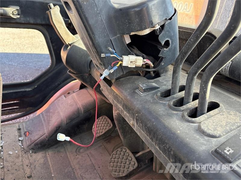 Royal T35Y 3500 kg 4x4 Rough Terrain Forklift (Inoperabl Terénne vysokozdvižné vozíky