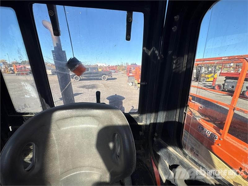Royal T35Y 3500 kg 4x4 Rough Terrain Forklift (Inoperabl Terénne vysokozdvižné vozíky