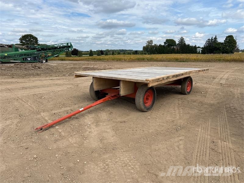 S/A Turntable 15 ft x 8 ft Bale Wagon Paalivaunut