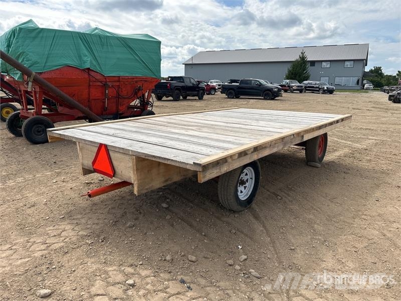 S/A Turntable 15 ft x 8 ft Bale Wagon Paalivaunut
