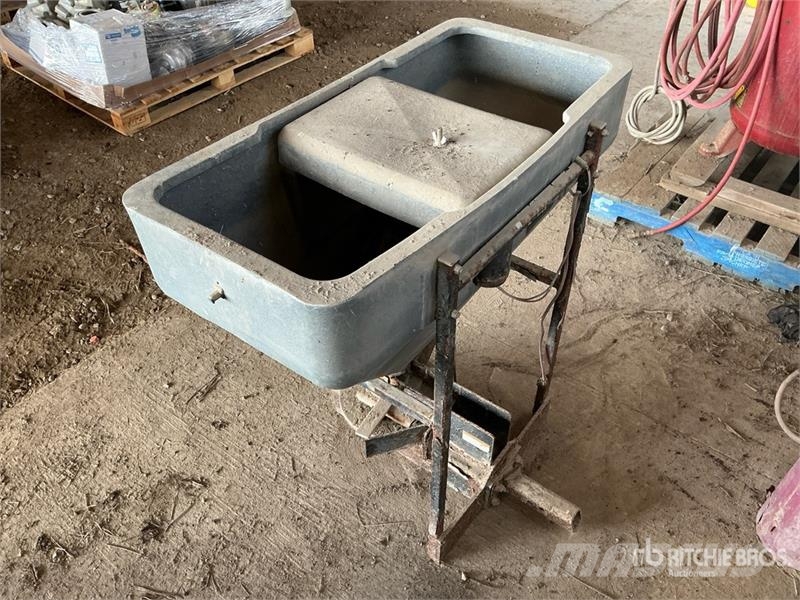  Salt Spreader Homok és Sószórók