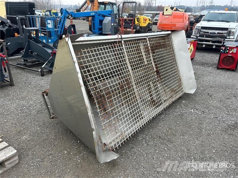 Salt Spreader Розсіювачі солі та піску