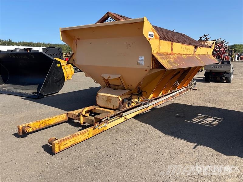 Salt Spreader Sand and salt spreaders