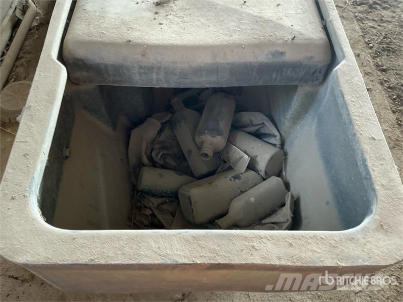  Salt Spreader Homok és Sószórók