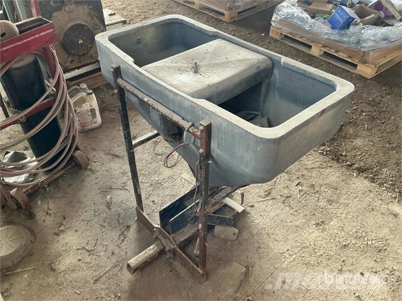  Salt Spreader Homok és Sószórók