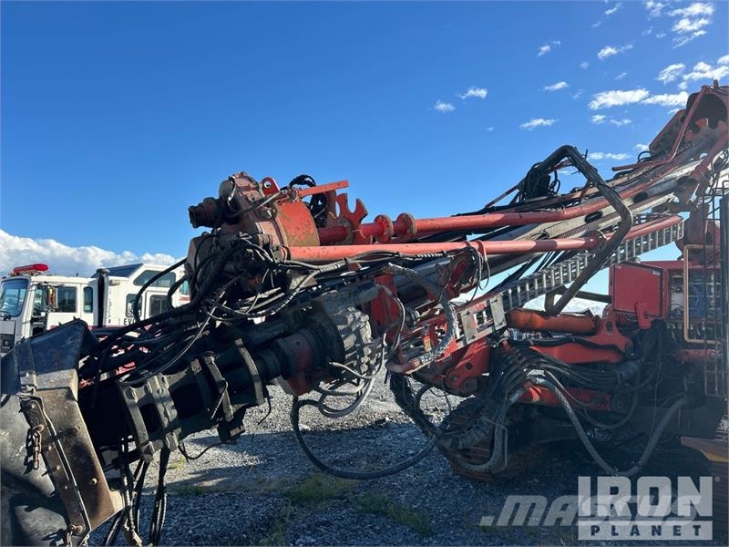 Sandvik DR560 Crawler Mounted Blasthole Drill (Inoperable) Other drilling equipment