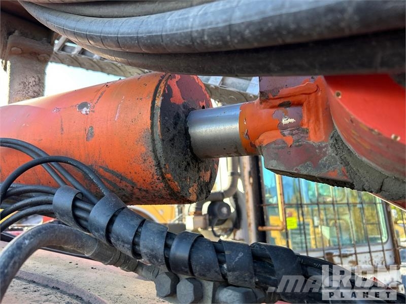 Sandvik DR560 Crawler Mounted Blasthole Drill (Inoperable) Other drilling equipment