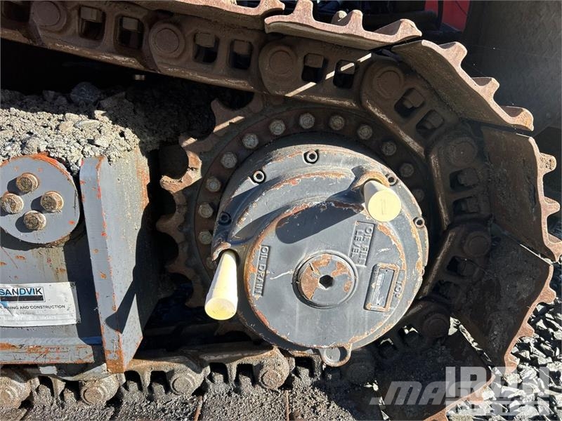 Sandvik DR560 Crawler Mounted Blasthole Drill (Inoperable) Other drilling equipment