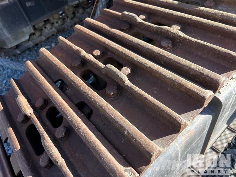 Sandvik DR560 Crawler Mounted Blasthole Drill (Inoperable) Other drilling equipment