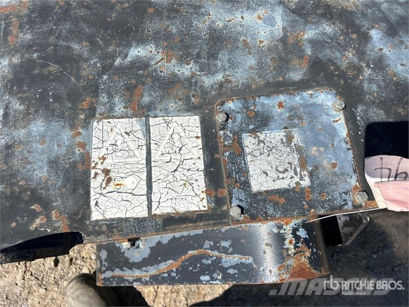 Sansar 62 in Skid Steer Sweeper Süpürgeler