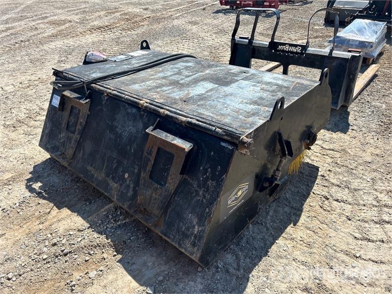 Sansar 62 in Skid Steer Sweeper Süpürgeler